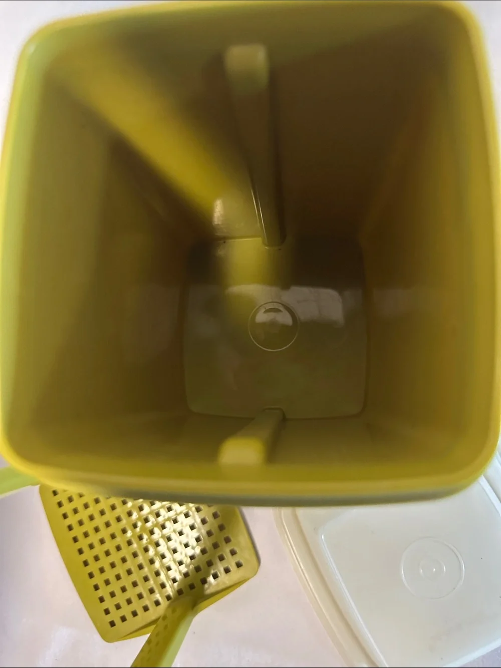 Tupperware two part